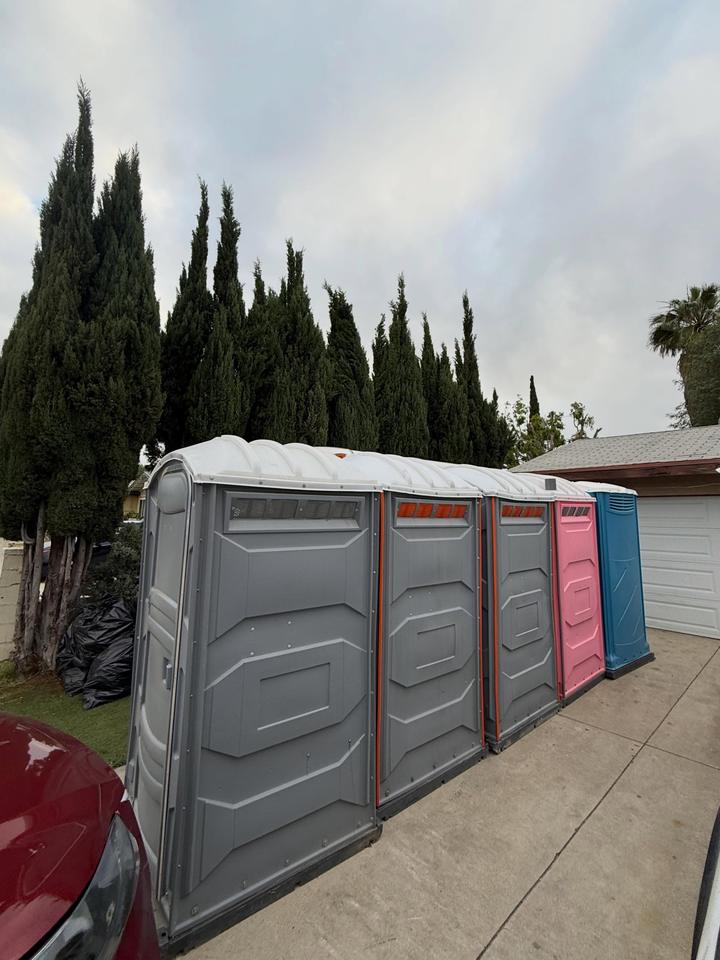 Jobsite Porta Potty Rules: OSHA in 5 Slides